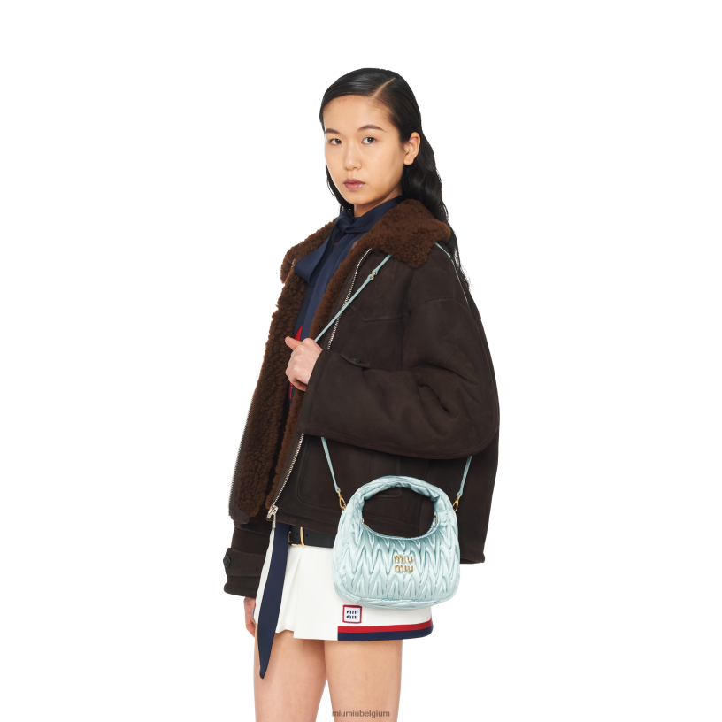 Miu Miu blauw meerWander Matelasse satijnen mini hobo tas N8F6L10 verzameling