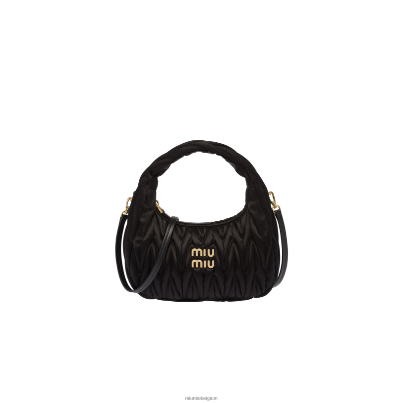 Miu Miu zwartWander Matelasse satijnen mini hobo tas N8F6L11 verzameling
